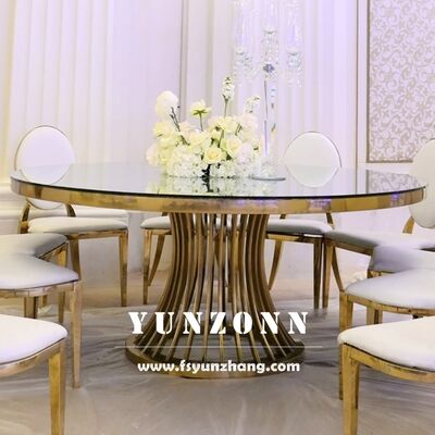 Giá tốt Bàn ăn tròn sang trọng với đáy thép không gỉ vàng và mặt kính cho đám cưới và tiệc tùng trực tuyến