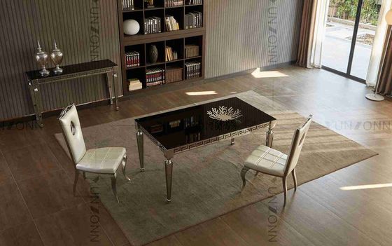 Giá tốt. Bàn ăn bằng kính màu đen ngắn gọn được chạm khắc chân góc cạnh cho phòng ăn trực tuyến